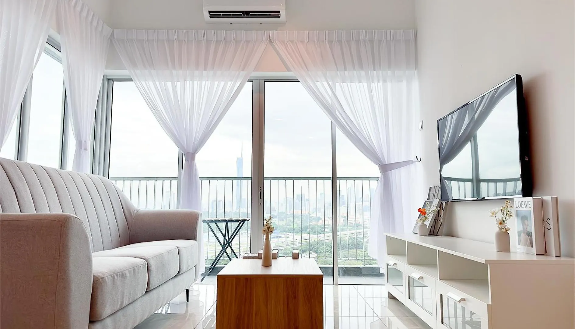 Instaworthy 3B3B - 6 Pax - F&B & Mart - Chan Sow Lin Kuala Lumpur Apartment
